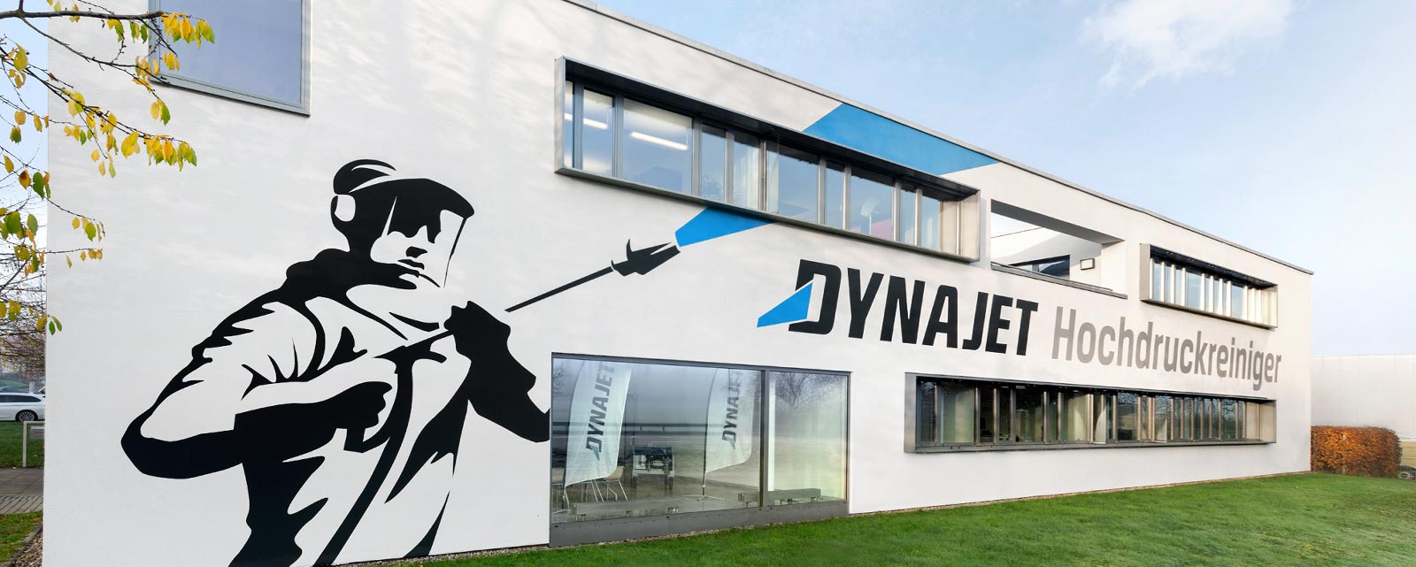 DYNAJET is an innovative company specialising in professional high-pressure water cleaners and accessories for almost every professional situation